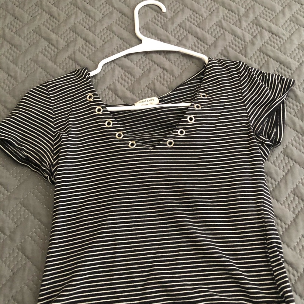 Black and white stripes small